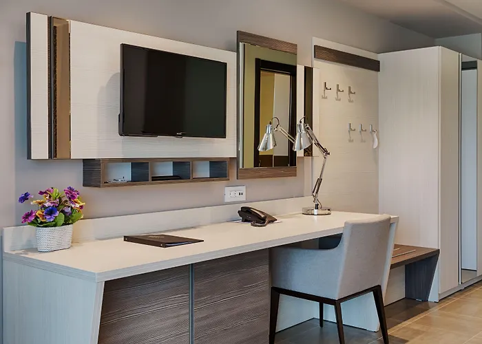 New Splendid & - Adults Only Mamaia